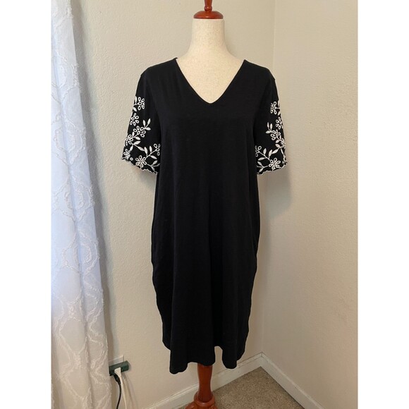 Chico’s Women’s Black Embroidered Sleeve Dress Size 2 (L) Cotton Midi Shift Knit - Picture 1 of 8